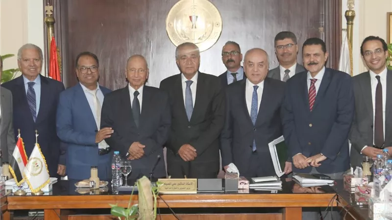 وزير التموين: القابضة للصناعات الغذائية ساهمت في انخفاض أسعار السلع التموينية
