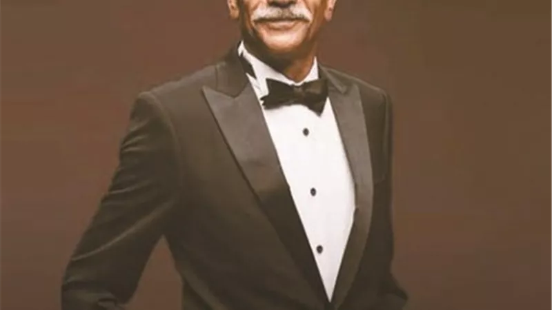 سيد رجب يتعاقد على بطولة 