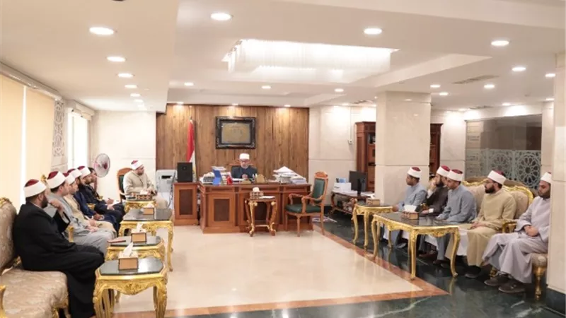 أمين «البحوث الإسلامية» يناقش مع شباب الباحثين بالمجمع خطة الإنتاج العلمي خلال المرحلة المقبلة