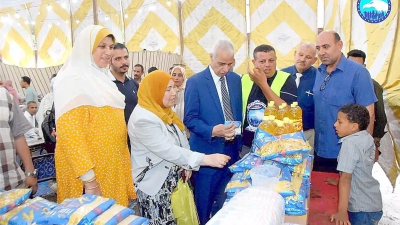 مستقبل وطن ينظم معرض المستلزمات المدرسية بمركز شبين القناطر بالقليوبية