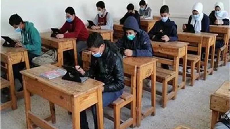 طلاب الثانوية العامة يؤدون امتحان الدور الثانى فى الكيمياء والجغرافيا غدا