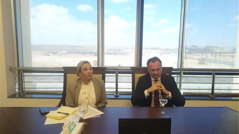 وزيرة البيئة المصرية والمناخ الدنماركى يبحثان سبل التعاون المشترك