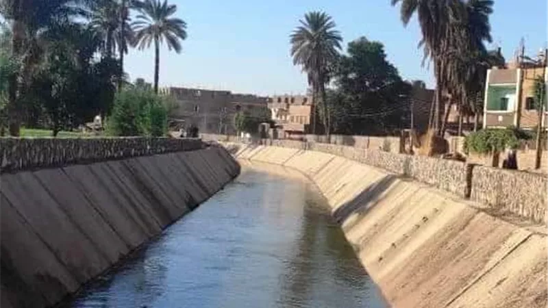 859 مليون جنيها لتبطين 107 ترعة في قرى حياة كريمة بسوهاج..صور