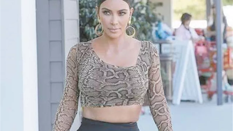 كثرة استهلاك المياه.. تعرض كيم كاردشيان للغرامة
