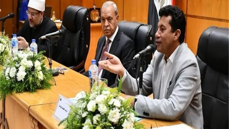 وزيرا الشباب والأوقاف ومحافظ القليوبية يتحاورون مع الشباب بالمحافظة