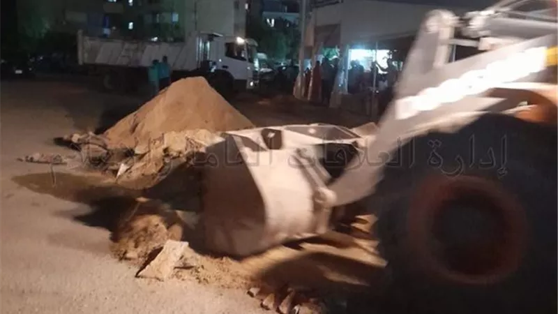 إزالة فورية لتعدِّ بالبناء على حرم الطريق في الإسماعيلية