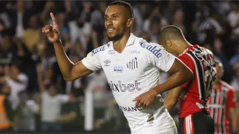 نجم سانتوس البرازيلى : الاهلى يرغب فى ضمى مقابل 4 ملايين دولار فقط