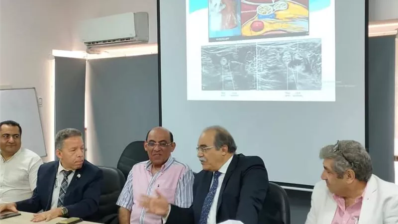 وكيل وزارة صحة الشرقية يشارك في ورشة عمل لأطباء التخدير بالزمالة المصرية بنقابة الأطباء