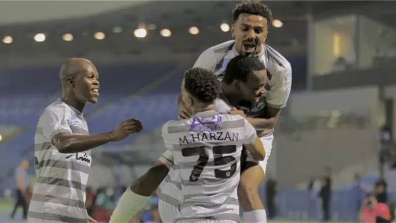 الطائي يفوز على الاتفاق بثنائية