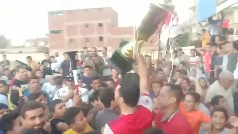 قيادات الشباب والرياضة وأعضاء البرلمان ومستقبل وطن يسلمون كأس ختام دورة المشاعلة