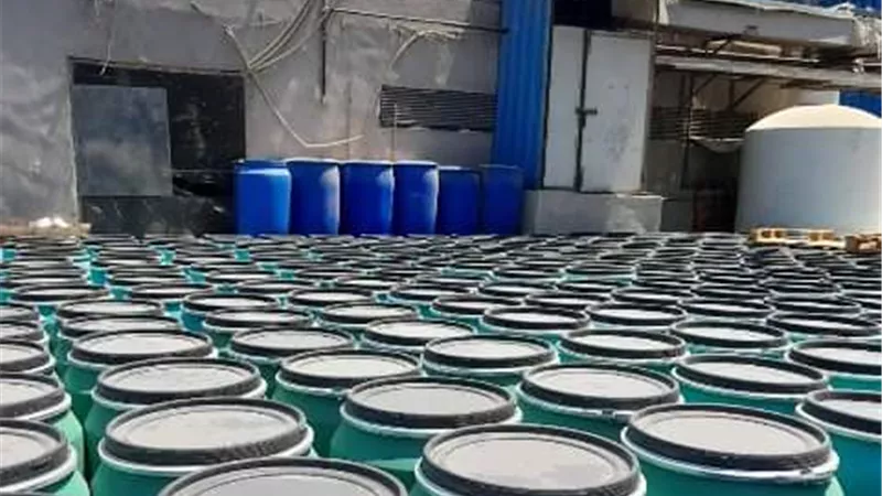 تموين الشرقية يضبط ١١ طن عسل جلوكوز و٥٤٠ كيلو لبن مجفف مجهولة المصدر بالعاشر