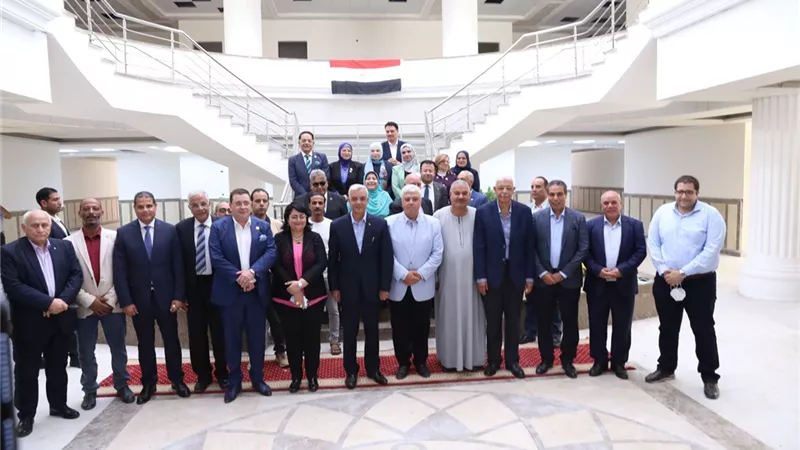 وزير التعليم العالي يتفقد جامعة المنوفية الأهلية