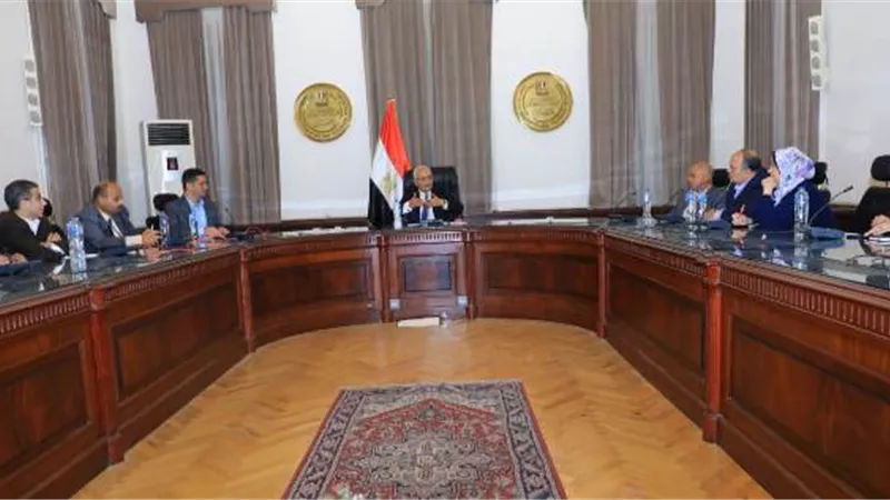 حجازي: إعادة تشكيل جهاز المتابعة وتكثيف الزيارات المفاجئة لضمان التنفيذ الصحيح للتطوير والتحديث