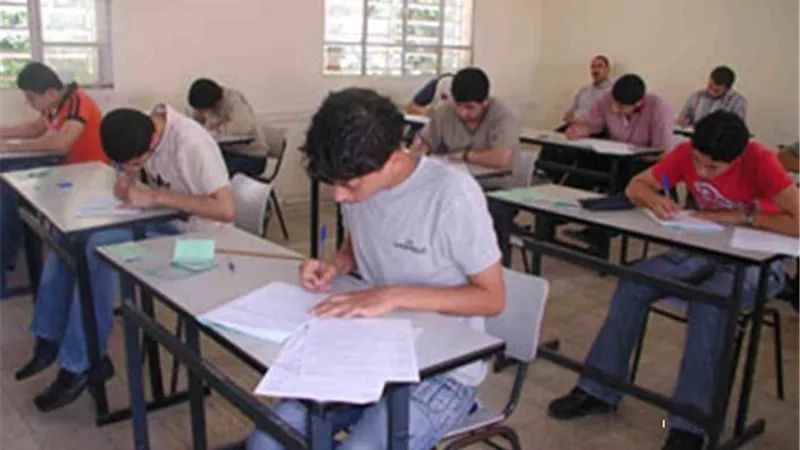 تداول اسئلة امتحانات الكيمياء والجغرافيا للثانوية العامة