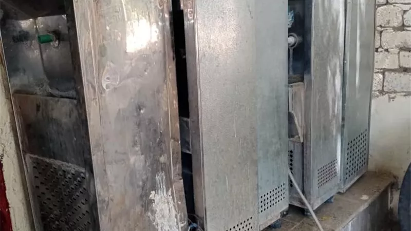 إزالة ٢١ مبرد مياه لخطورتها على الأطفال بشوارع الأقصر