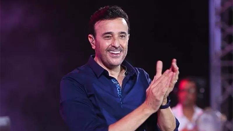 بالصور .. صابر الرباعي يشعل مهرجان رأس الحكمة بـ 3 ساعات من الطرب الأصيل