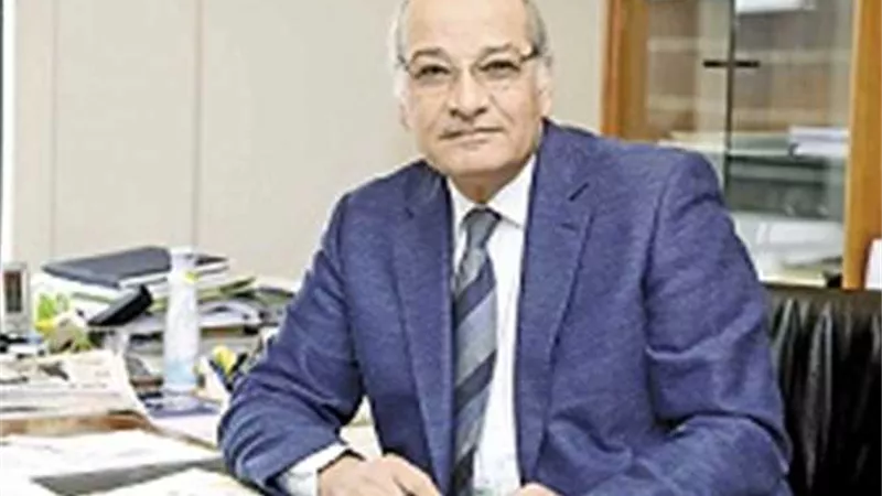 الدكتور محمود أبو