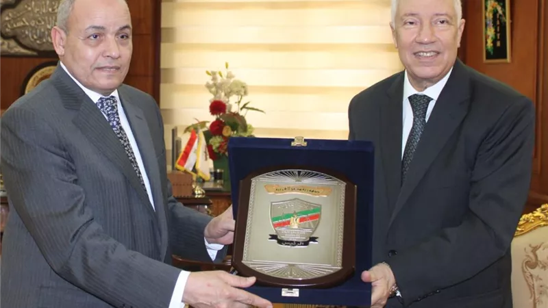 رئيس هئية قضايا الدولة يزور رئيس هيئة النيابة الادارية