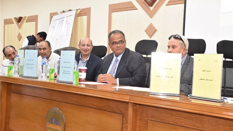 عبد الفتاح سعود يشهد فعاليات اللقاء القمي لمسابقة كأس المعرفة العلمية للجامعات
