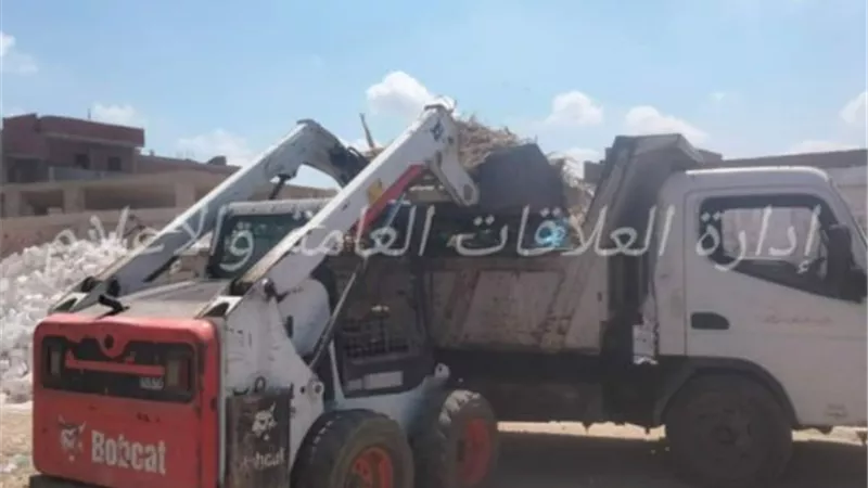 رفع 162 طن قمامة من مدينة فايد بالإسماعيلية خلال 24 ساعة