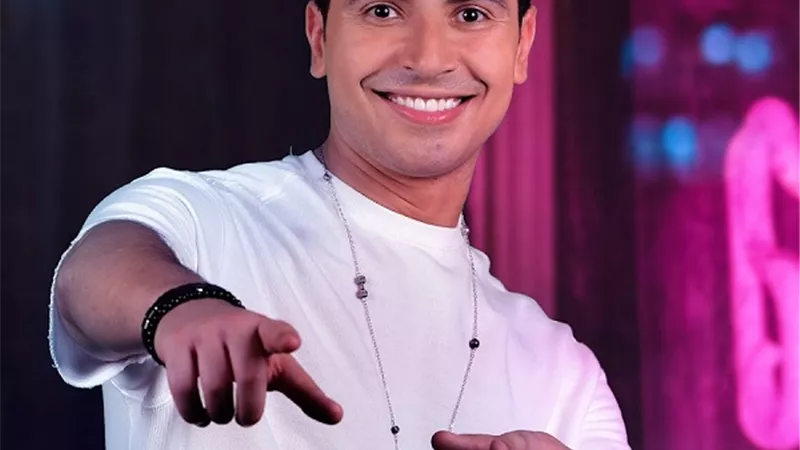 محمد أنور يروج ل مستر Ex برفقة نجوم الفيلم .. شاهد
