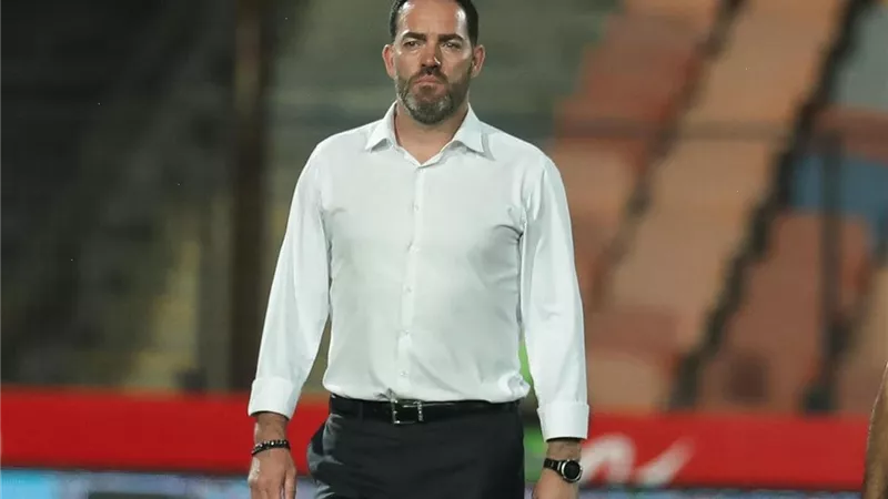 وكيل سواريش: لم يخطرنا احد رسميا بالرحيل عن الاهلى