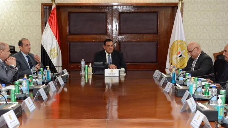 التنمية المحلية:اجتماع موسع مع سكرتيرى عموم المحافظات لمتابعة الملفات المهمة