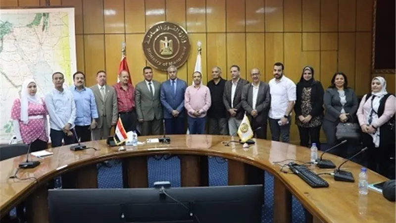 شحاتة: نسعى بخطى ثابتة نحو التطوير والنهوض في الأداء بوزارة القوى العامة