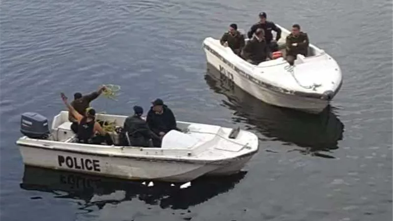 طلبت منه سرعة الزواج منها.. فأغرقها هى وصديقتها بنهر النيل
