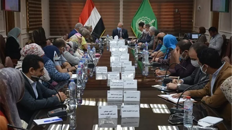الهجان يجتمع مع ممثلي هيئة التخطيط العمراني لإنشاء قاعدة بيانات جغرافية للبنية الأساسية بالقليوبية