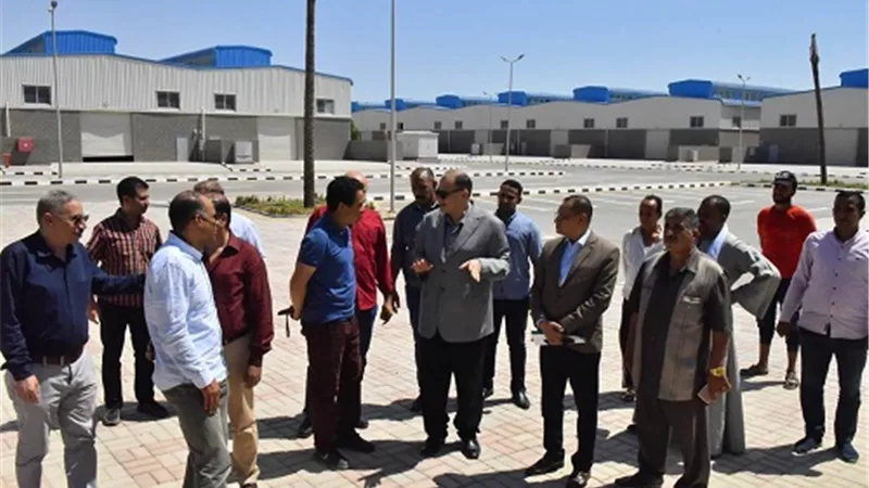 محافظ أسيوط يتفقد مجمع الصناعات الصغيرة بعرب العوامر بمركز أبنوب