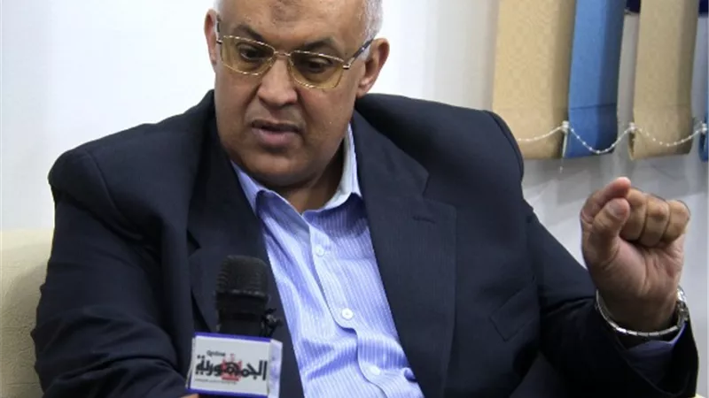 أعراضها خطيرة.. د. محمد الديب يحذر من فوضى استخدام المستحضرات الطبية غير المرخصة