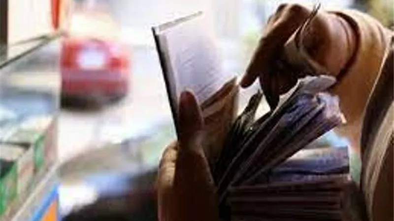 محصل الكهرباء بالأسكندرية طمع في 35 ألف جنيه قيمة الفواتير وهرب