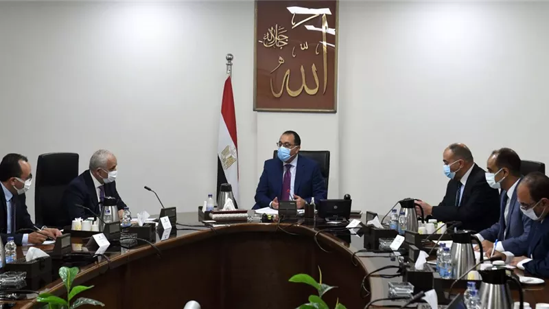 رئيس الوزراء يستعرض مع وزير التعليم ملفات عمل الوزارة خلال المرحلة المقبلة