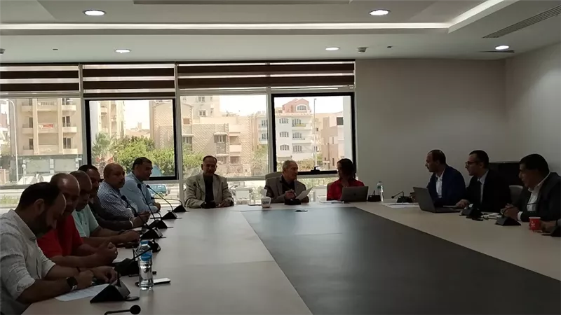 اللجنة المنظمة لبطولة العالم للكراسي المتحركة لكرة اليد تبحث استعدادات استضافة مصر للبطولة