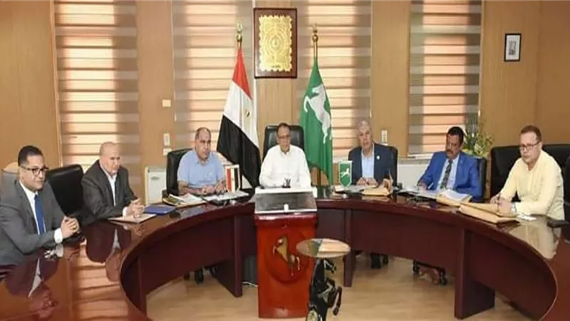 محافظ الشرقية يترأس لجان تجديد وإختبار شغل وظائف قيادية بالديوان العام و الصحة والطب البيطري