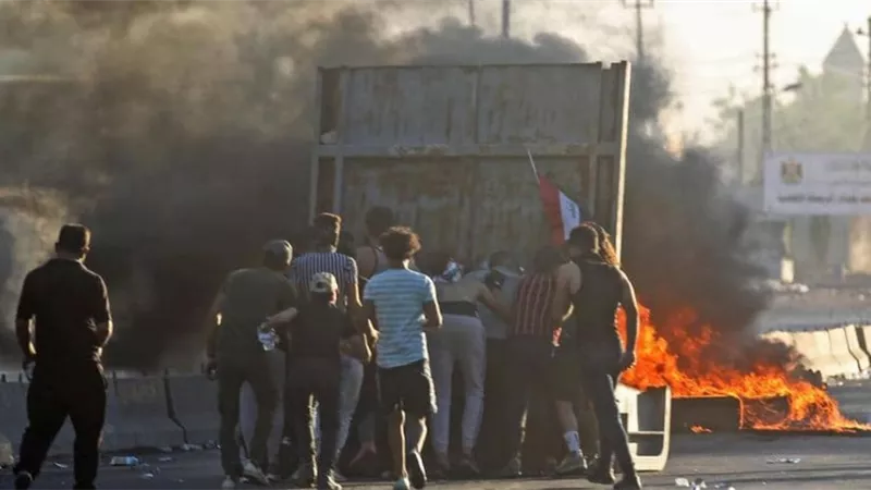 الرئيس العراقي يدعو المتظاهرين إلى عدم السماح للأوضاع بالدخول فى متاهات خطيرة