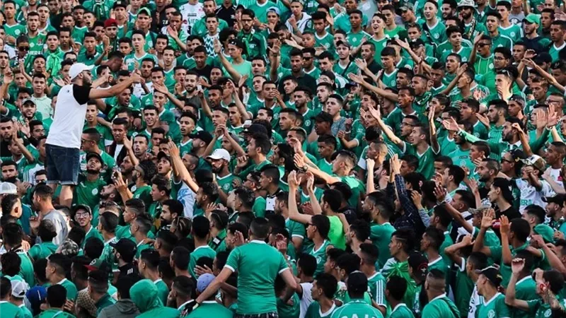 الرجاء المغربى تكشف عن تسليم بطاقة حضور المباريات