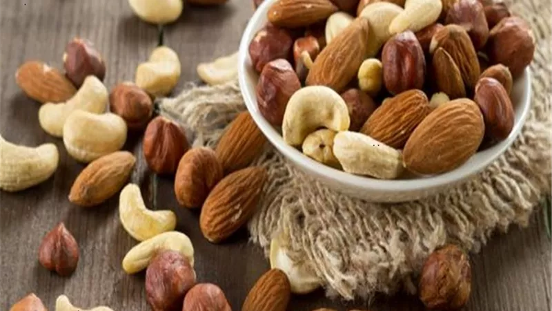 أخصائية: المكسرات لا تصلح كوجبات خفيفة