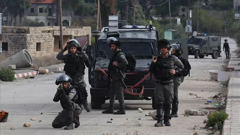 إصابة 25 مواطنًا فلسطينيًا برصاص الاحتلال خلال مواجهات في 