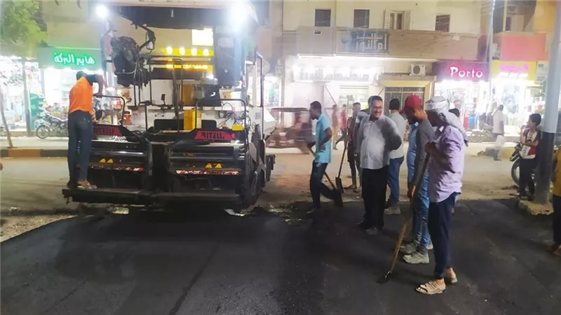 محافظ أسيوط : استكمال أعمال رصف شوارع حي السلام بمدينة منفلوط ضمن خطة الرصف وتحسين الطرق