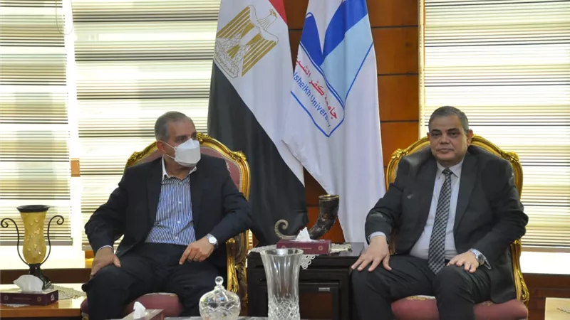 مجلس جامعة كفرالشيخ يعقد اجتماعه الشهري بحضور المحافظ