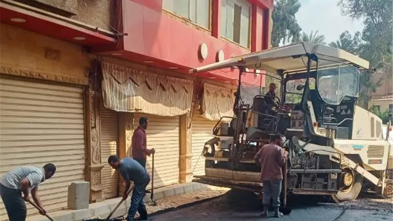محافظ الجيزة يتابع جهود رصف وتطوير شوارع بالوراق والعمرانية والطالبية والهرم