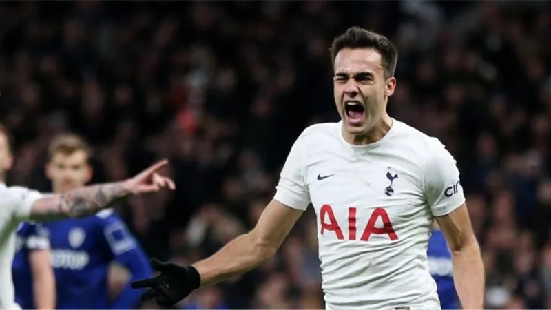 رسمياً .. أتليتكو مدريد يعلن ضم سيرجيو ريجيلونقادماً من توتنهام