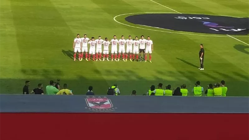 جماهير الأهلي تزلزل المدرجات.. وتودع وليد سليمان بهتافات 