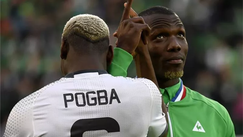 مقدم لـ13 مليون.. بوجبا يدفع 100 ألف يورو تحت تهديد السلاح