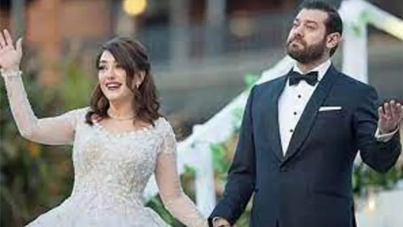 ابن سابعه ..كندة علوش وعمرو يوسف يرزقان بـ مولود جديد