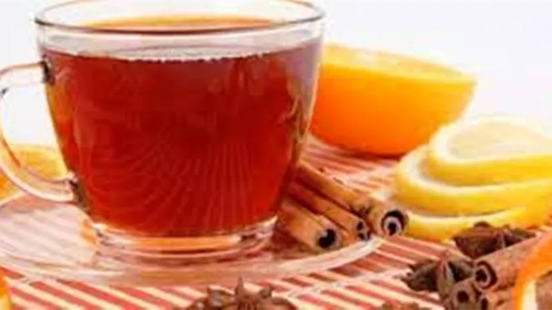 دراسة حديثة : شرب الشاي الأسود يساعد على العيش بصحة افضل