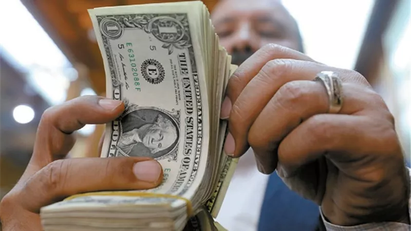 أفكار غير تقليدية.. لمضاعفة تحويلات المصريين بالخارج