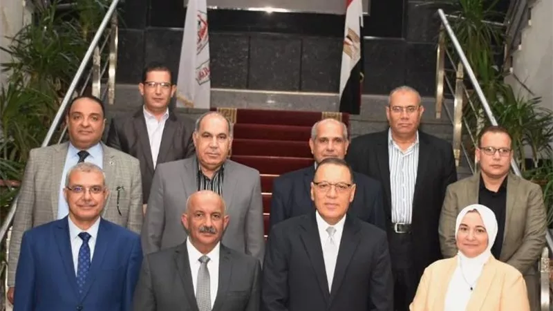 رئيس جامعة الزقازيق يستقبل محافظ الشرقية